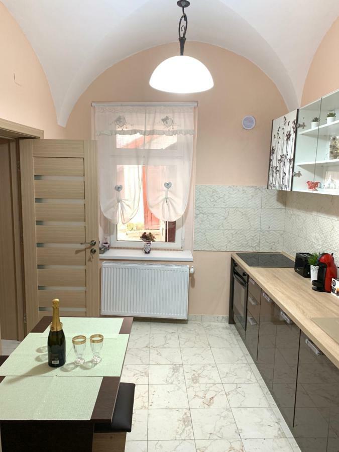 36 Central Residence Brasov Exterior photo